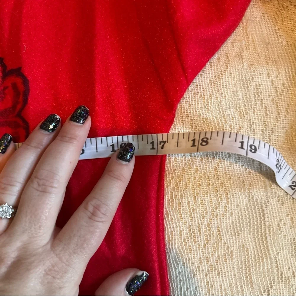 Vintage Elmo Sesame Street Elmo heart trim  nightgown